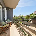 Mina's Shine Apartament